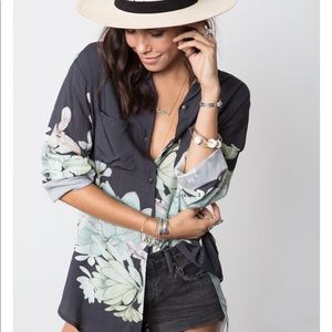 Stillwater plants of paradise blouse.